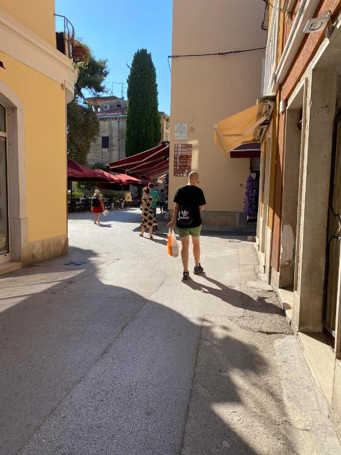 Augusta Lägenhet Pula Exteriör bild